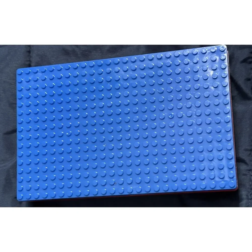 LEGO Red & Blue Storage Box With LEGOS, 2 Small Base and 1 Large Base EUC LOT